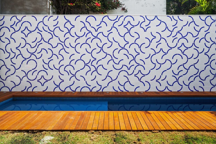 Deck molhado: inovando na arquitetura de piscinas